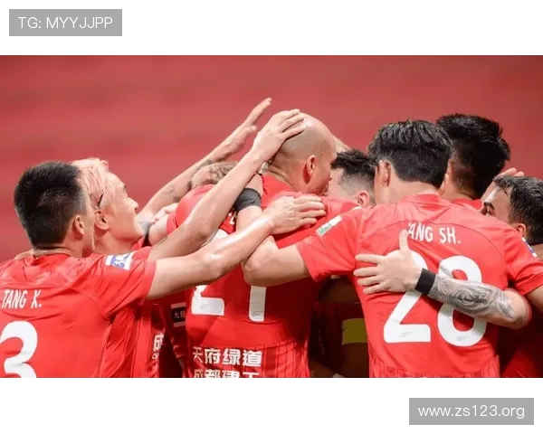 足球报曝韩鹏飞接触海港成都谋核心